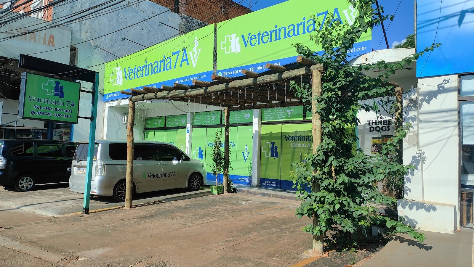 Fachada de Veterinaria 7A en Ciudad del Este